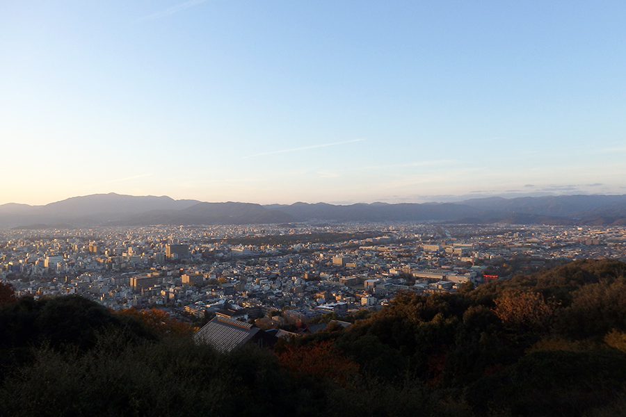 秋の京都を 見下ろす 絶景紅葉スポット そうだ 京都 行こう