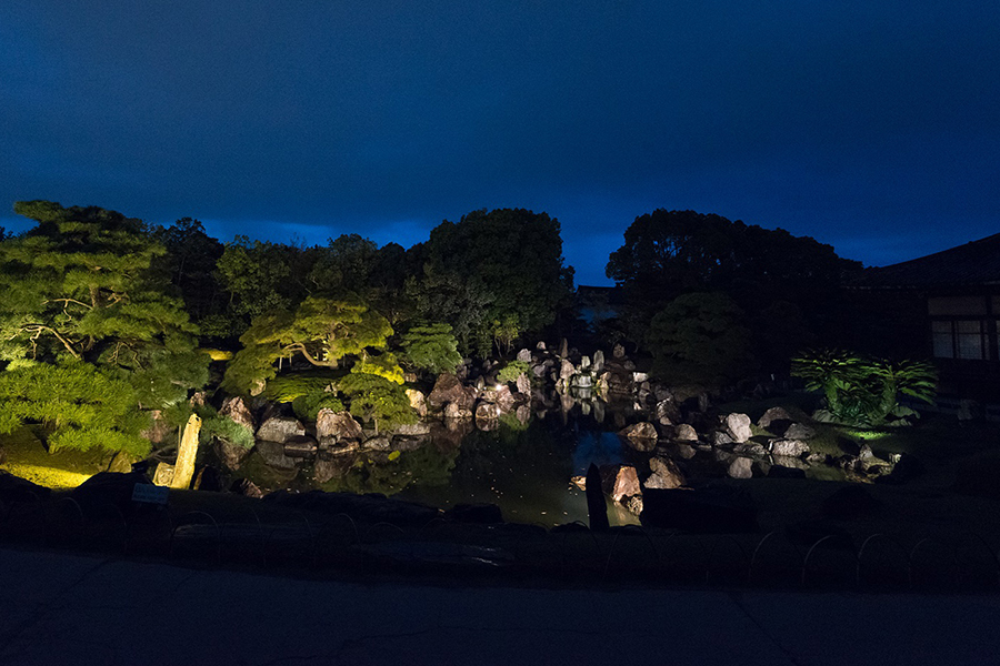 二の丸庭園
