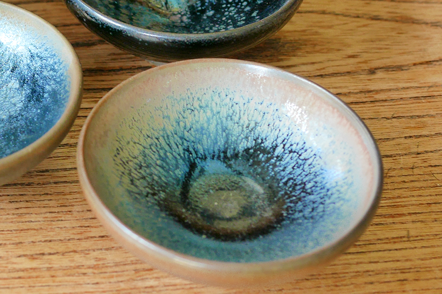 曜変天目茶碗”の再現に挑む！ 京都の窯元「陶あん」を訪ねて｜そうだ 
