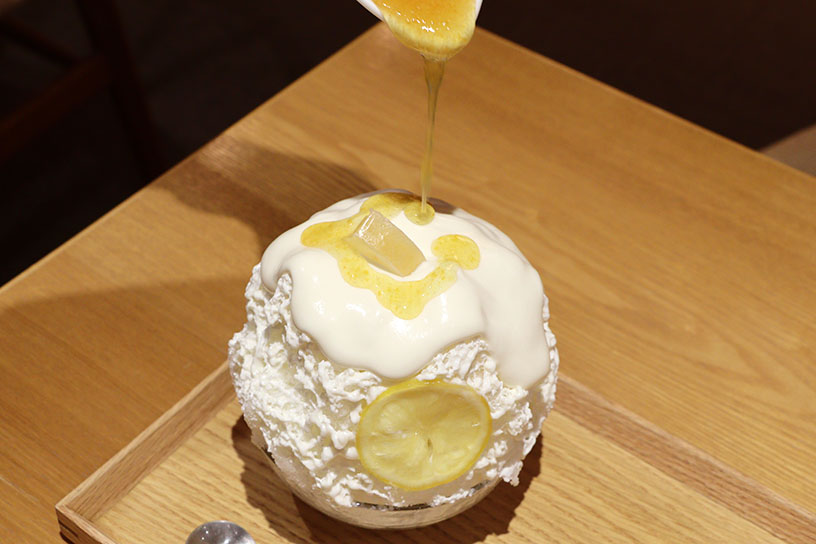 レモンソースは追加で注文も可能です（別途320円）