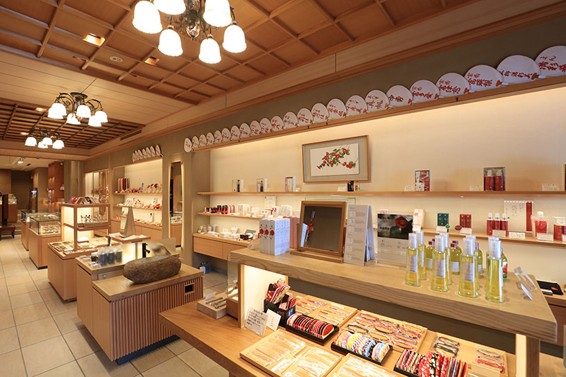 2025年にリニューアルしたモダンな店内