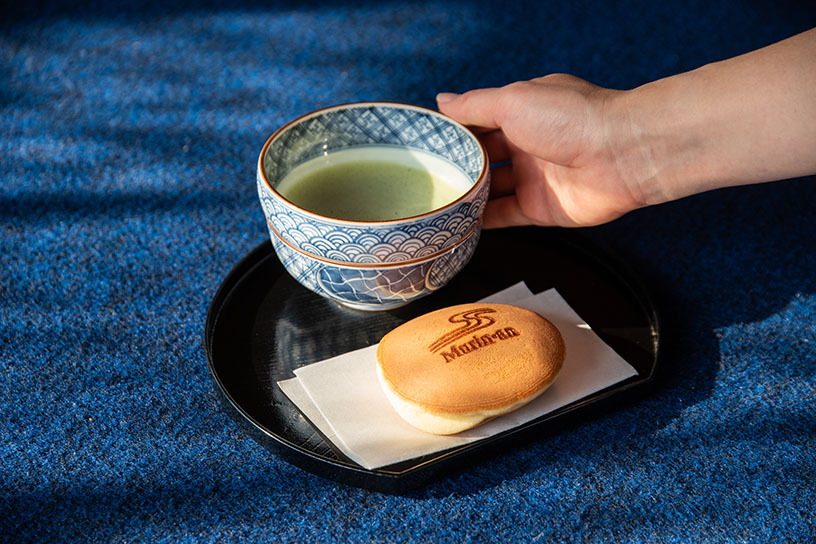 喫茶セット 1,200円（飲み物とお菓子は数種類から好きなものを選べます）🄫植彌加藤造園