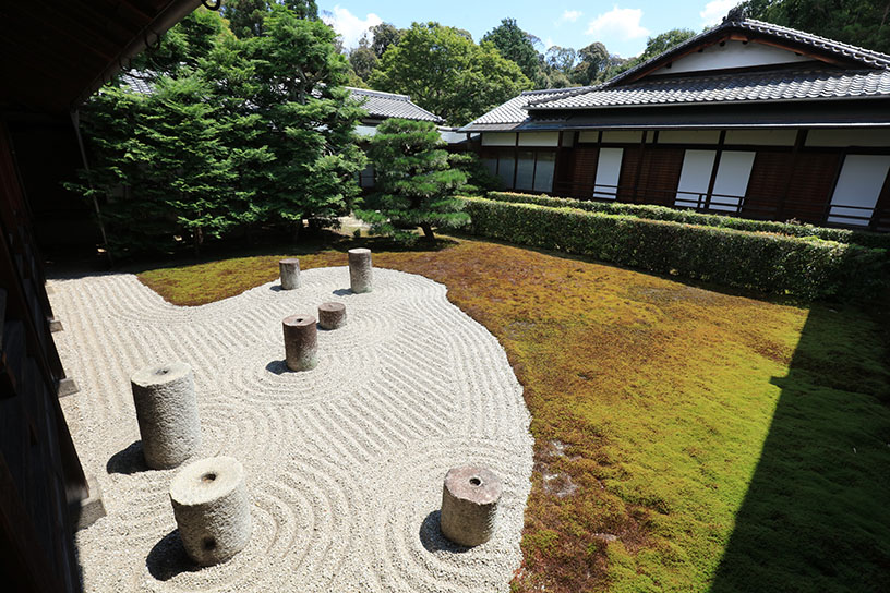 東庭。北斗七星の七石