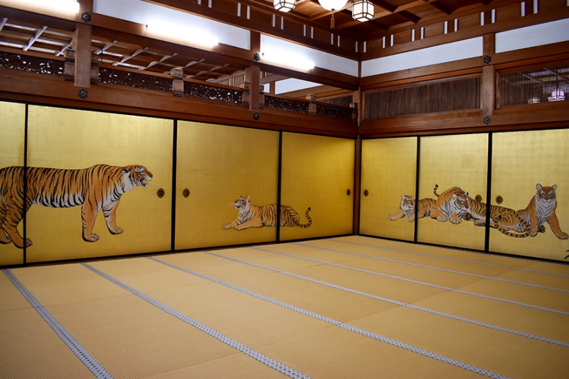 久保田金僊（きんせん）筆「虎の襖絵」