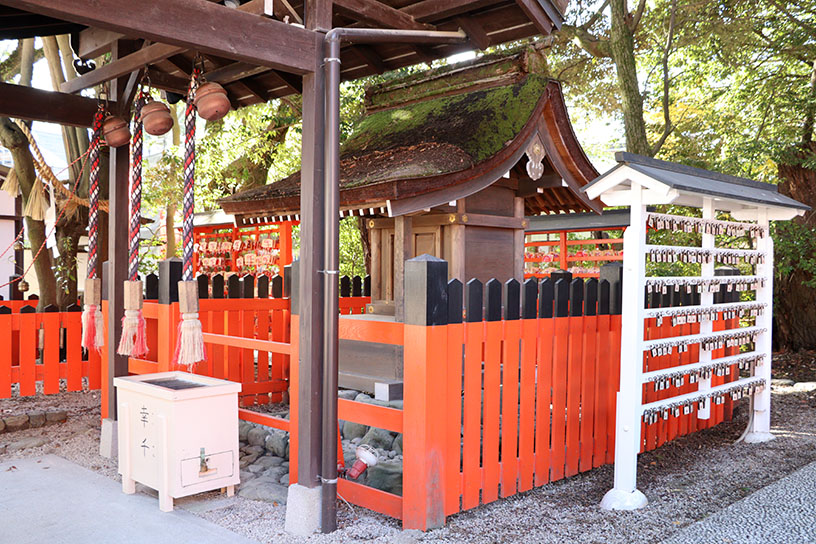 相生社の右側に専用の掛所があります