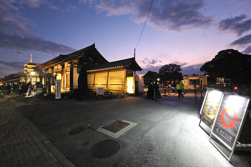 慶賀門の北隣にある、事前予約を済ませたEX会員専用の入口