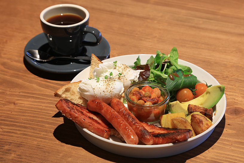 バーミリオンプレート 2,200円、アメリカ—ノ 600円