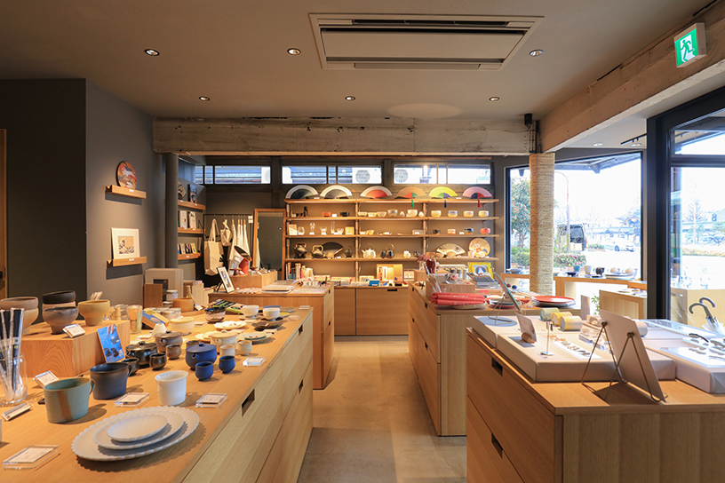 食後はショップでおみやげのチェックを♪