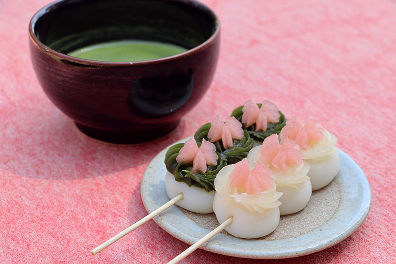 宇治抹茶と団子2種 1,600円