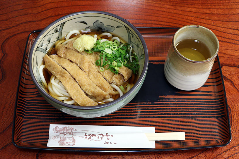 冷しきつねうどん 900円
