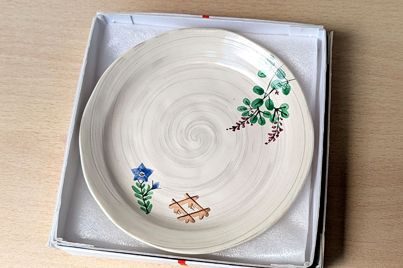 記念品絵皿 1,200円（過去のイメージです）