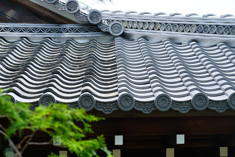 美しい瓦屋根に