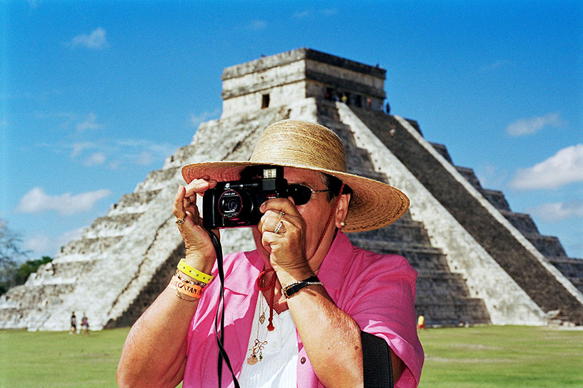 Chichén Itzá, Mexico, 2002 © Martin Parr/Magnum Photos