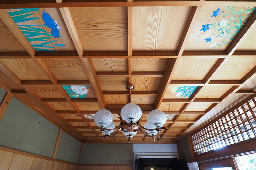 花の天井画