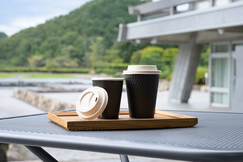 NIWA caféコーヒー M：300円 L：380円
