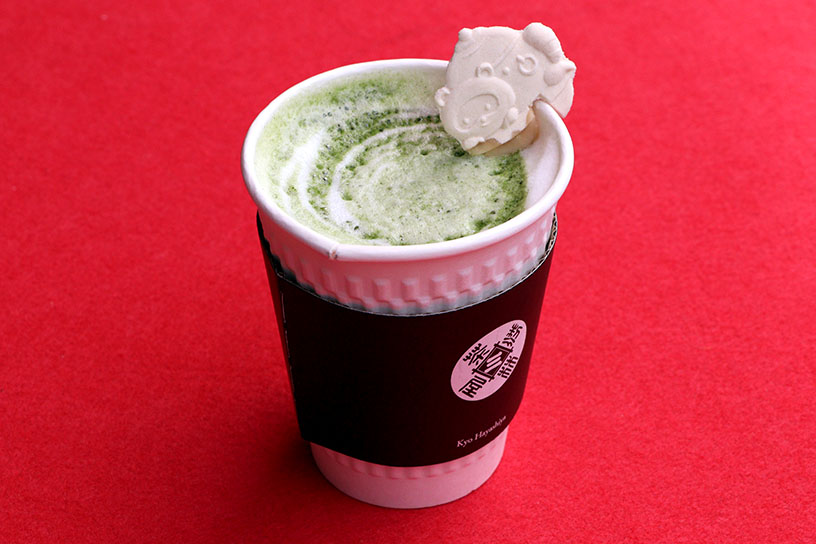 抹茶ラテ（テイクアウト）700円