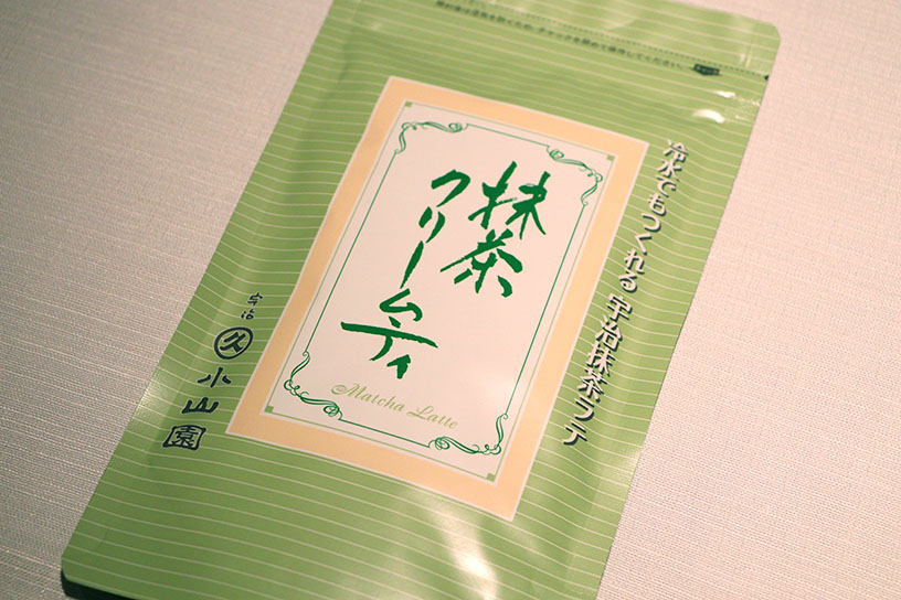 抹茶クリームティー130グラム 951円