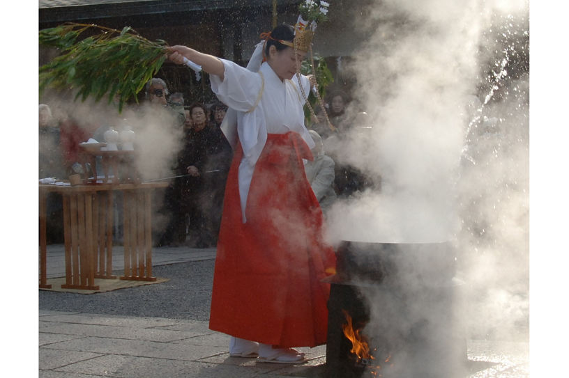 湯立神楽