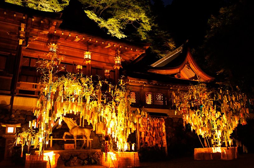 貴船神社 七夕笹飾りライトアップ そうだ 京都 行こう