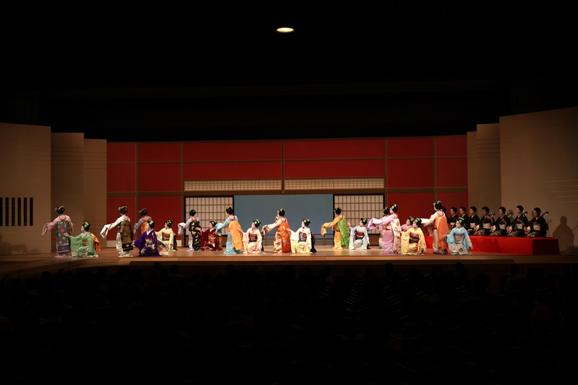 第32回 京都五花街合同公演「都の賑い」